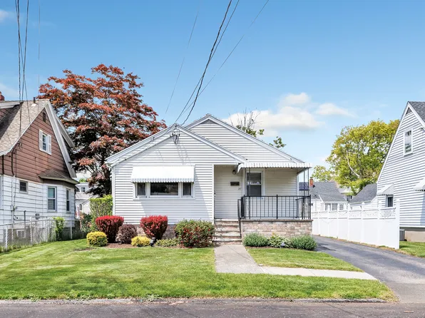 76 Dover Street, Stratford, CT 06615