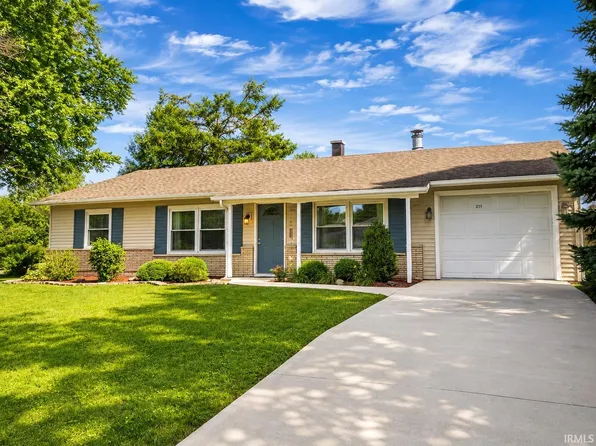 211 Sara Dr, New Haven, IN 46774
