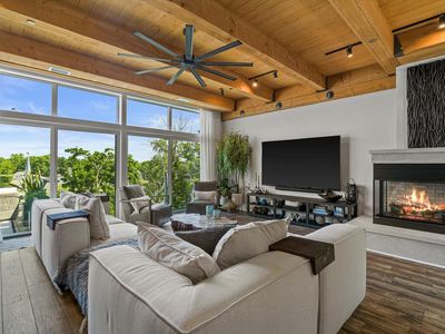N52W35002 Lake DRIVE #302, Okauchee, WI, 53069
