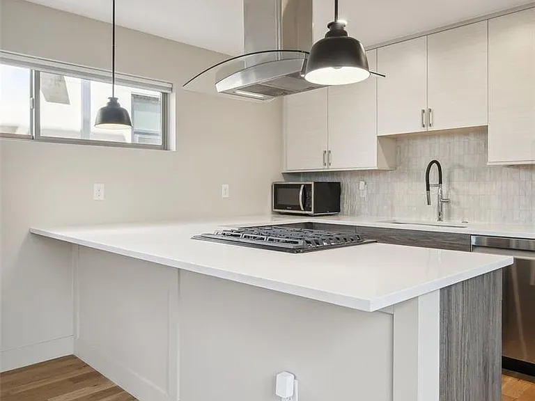 1386 Zenobia St — Photo 18