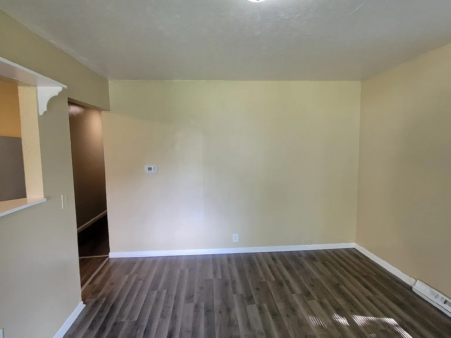 3 bed, 1.0 bath, $975 — Photo 4
