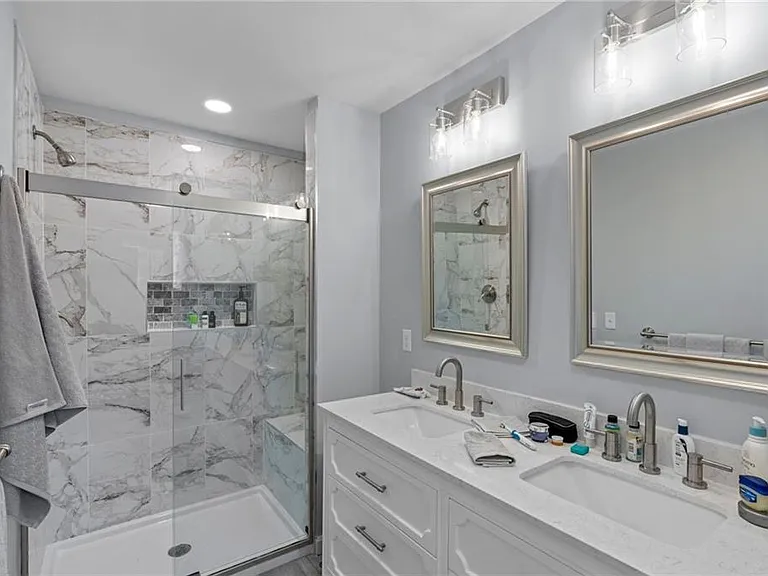 141 Congdon Dr — Photo 7