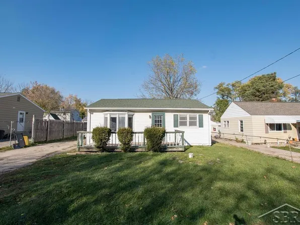 1147 Harriet St, Mount Morris, MI 48458