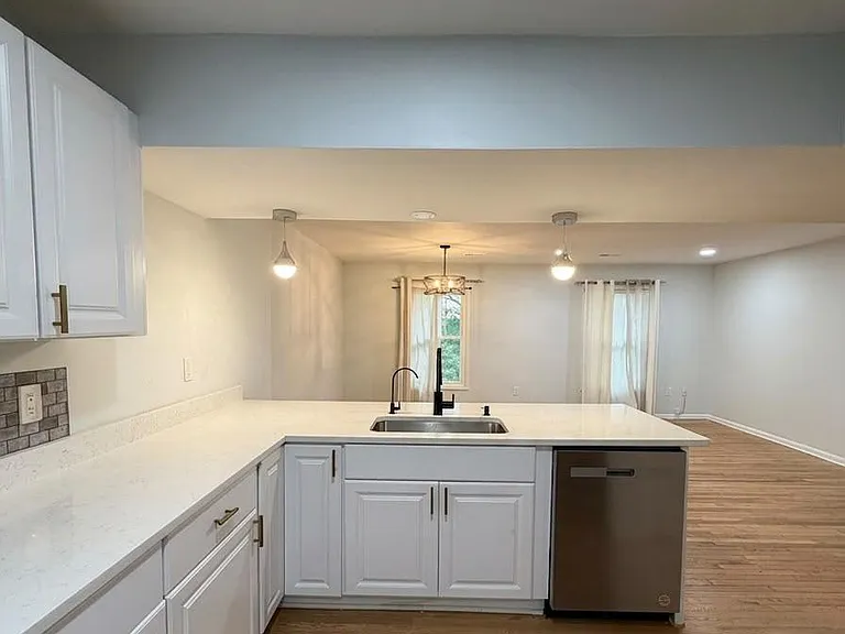 4902 Van Walbeek Pl — Photo 3