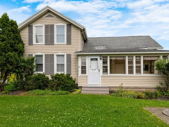 3977 Maider Rd, Clay, NY 13041