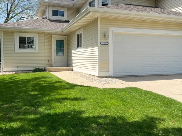 1202 N High Point Rd, Middleton, WI 53562