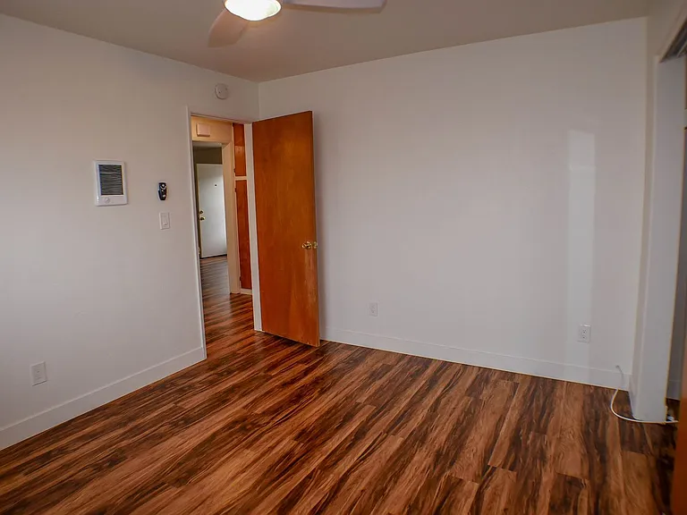 228 Twin Oaks Ave — Photo 32