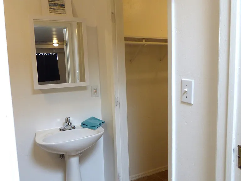 1029 E Irwin Pl #A — Photo 18
