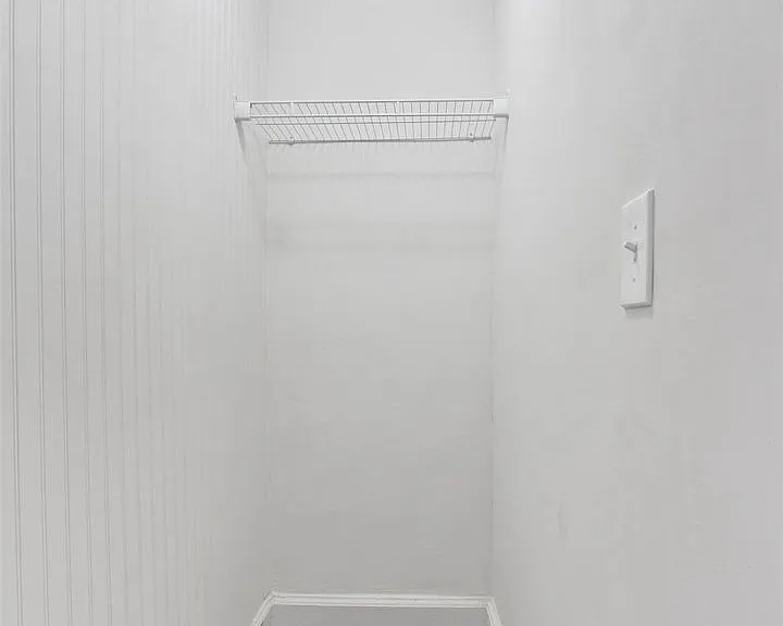 916 May St — Photo 17