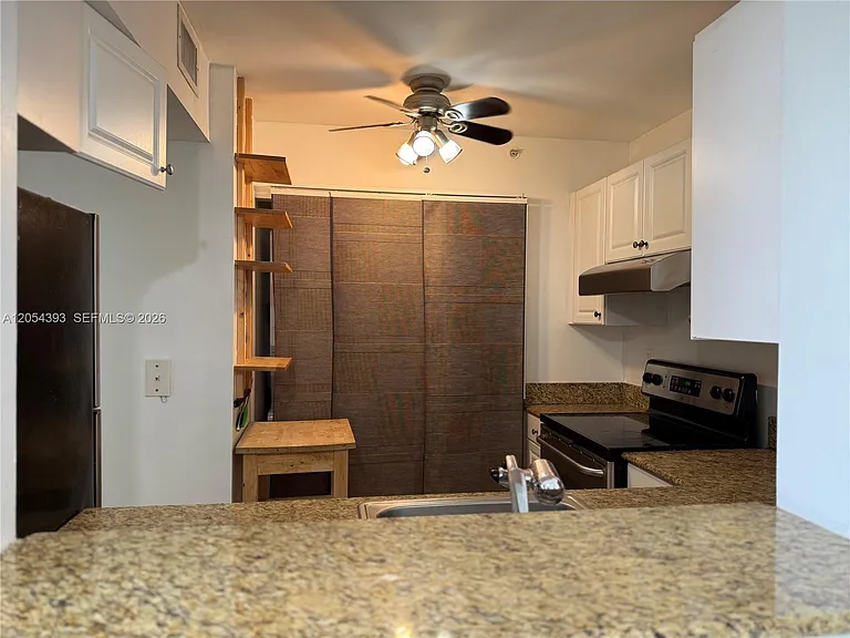 1341 SE 3rd Ave #404 — Photo 6