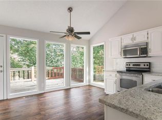 15200 Maple Ct, Overland Park, KS 66223