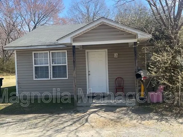 617 Alexander Ave, Henderson, NC 27536
