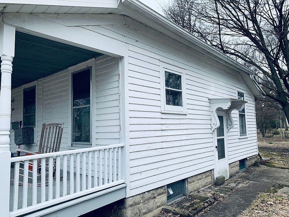 2nd image of 501 S 6th St