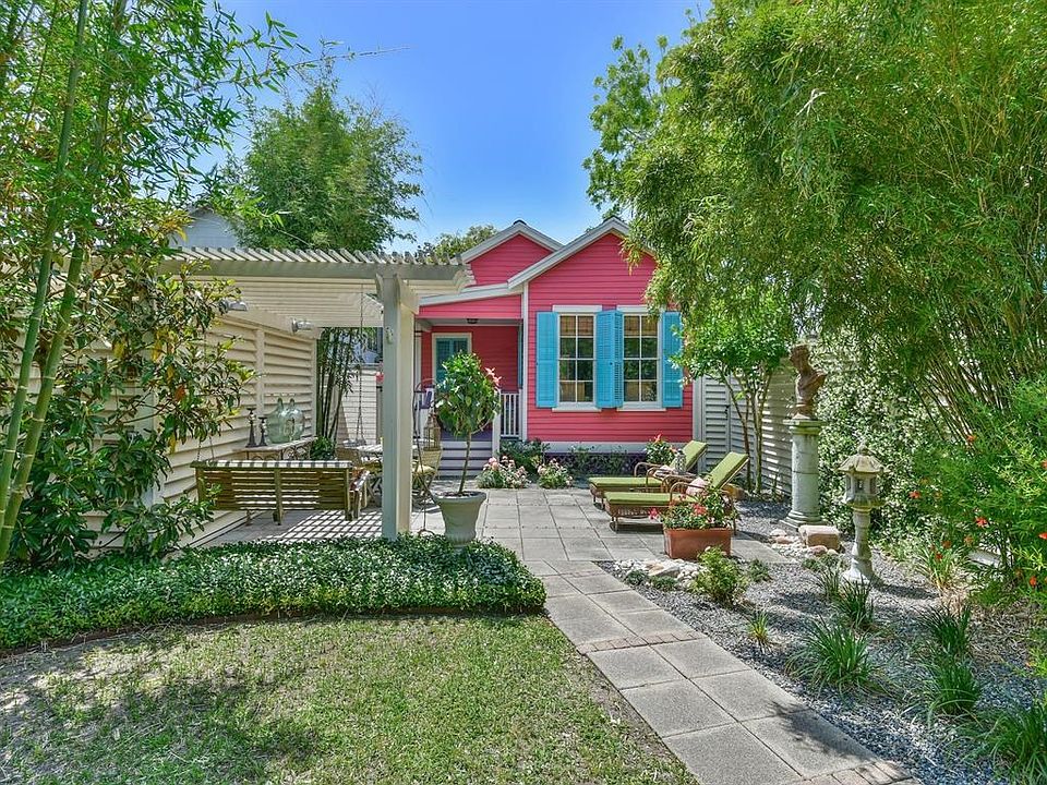 Charming Cottage