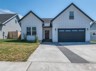 2113 Lagerwey Cir, Lynden, WA 98264