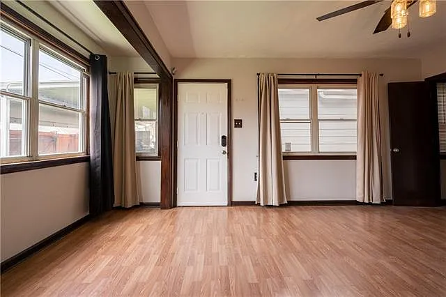 8502 Edinburgh St — Photo 9