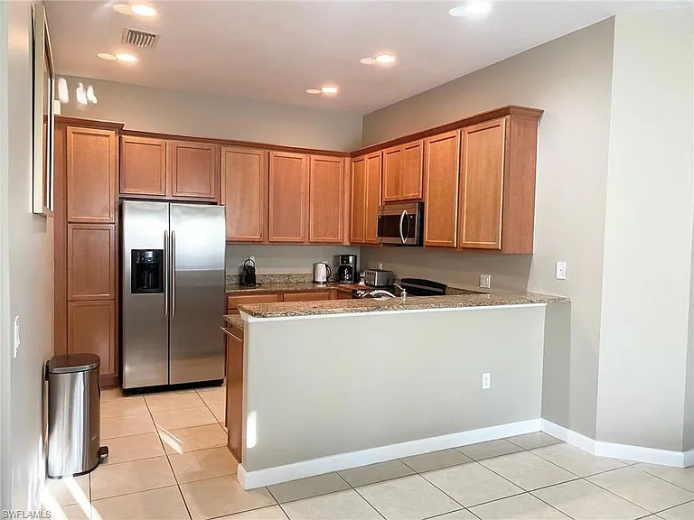 7310 Salerno Ct — Photo 6