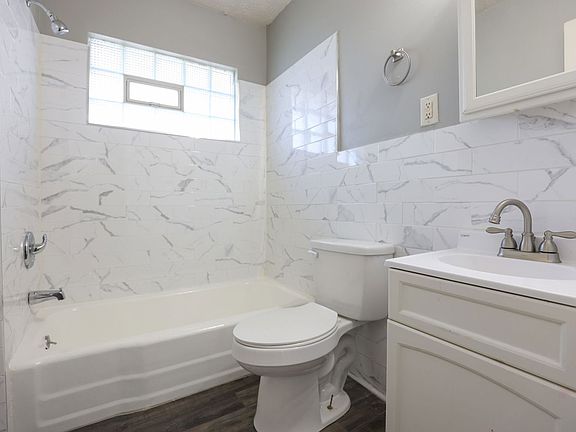 3rd image of 4916 California St #5199-f