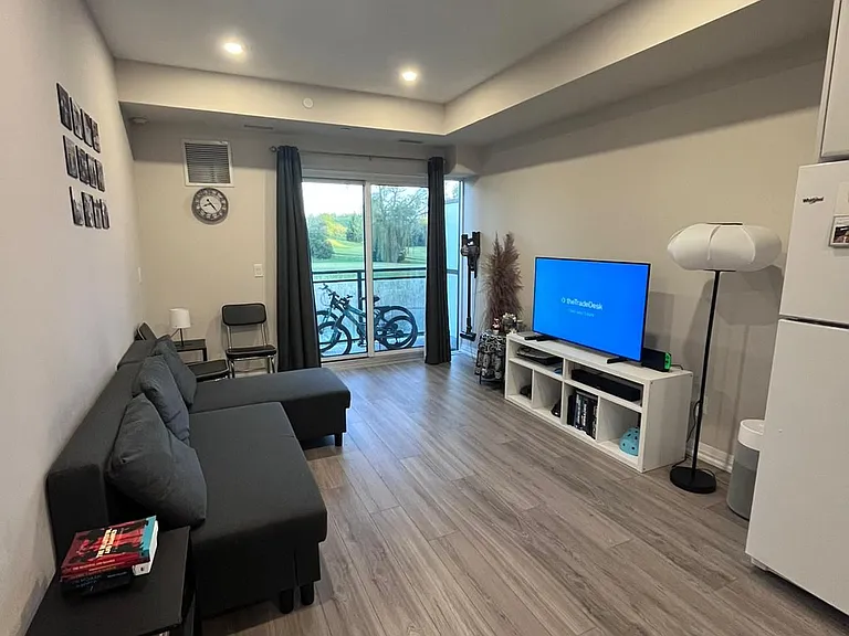 50 Herrick Ave #126 — Photo 4