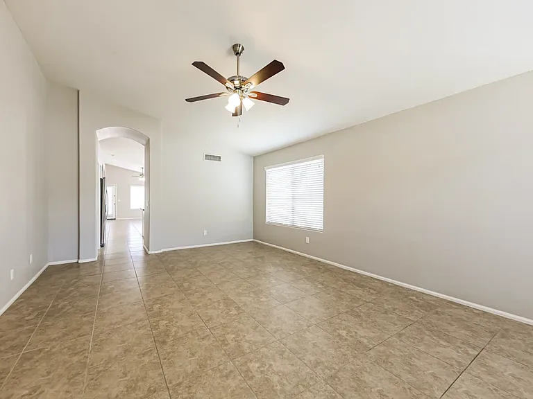 19016 W Rancho Dr — Photo 14