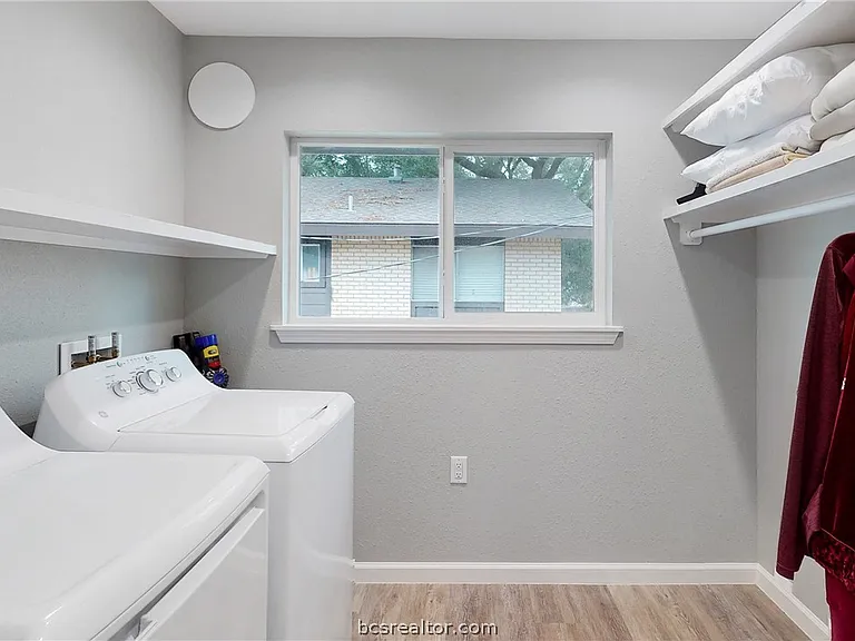513 Boyett St #1 — Photo 14
