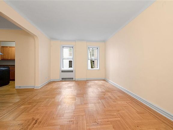 3rd image of 601 E 19th St APT 3M