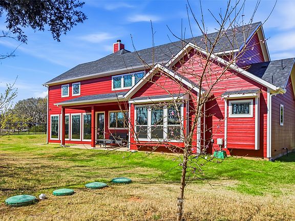 3rd image of 216 Glen Ellen Rd