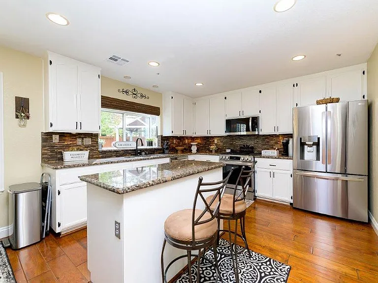 5487 Wildflower Dr #2 — Photo 6