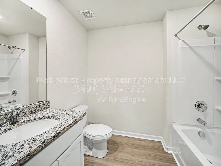 7112 Galway City St — Photo 21