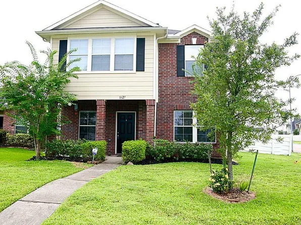 1627 Royal Chase Dr, Houston, TX 77047