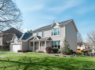 876 Pearson Rd, Cary, IL 60013