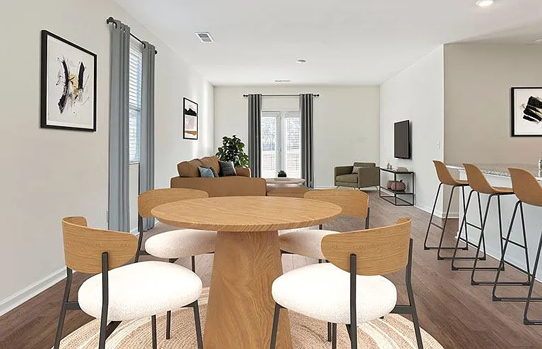 Poplar Village — Photo 8