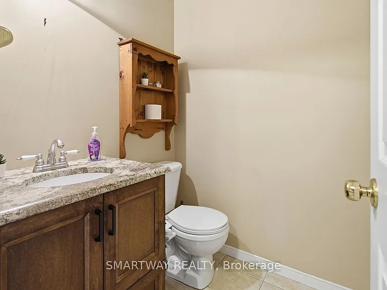 646 Ridgeview Dr — Photo 8