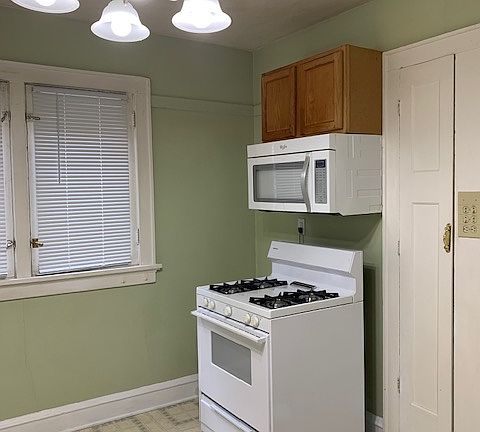 3rd image of 2313 N Holton St #2313