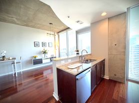 855 Peachtree St NE