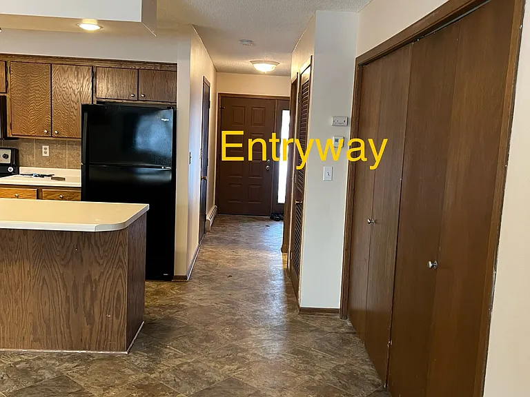 4110 Cj Cir SE — Photo 3