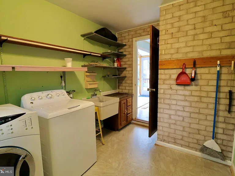 11312 Myrtle Ln — Photo 11