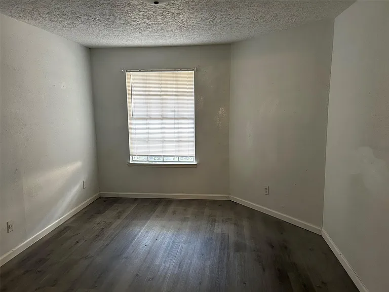 9700 Leawood Blvd #1407 — Photo 6