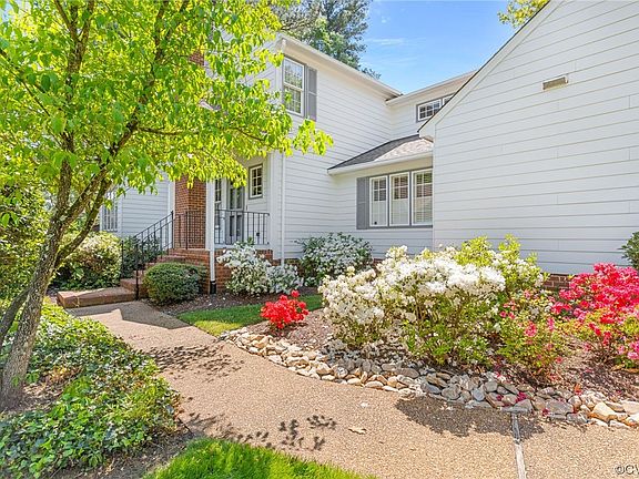 3rd image of 8905 Ginger Way Dr