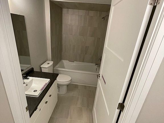 5th image of 93 Arthur St S #813