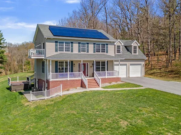 1131 Arnold Rd, Westminster, MD 21157