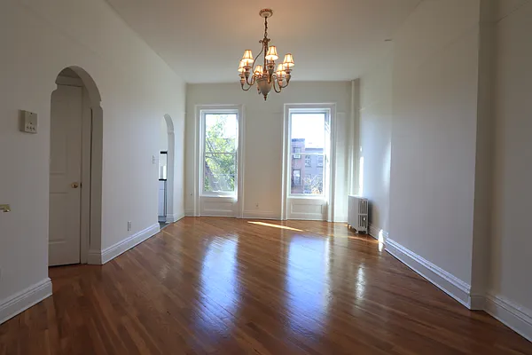 Rented by Douglas Elliman | media 22