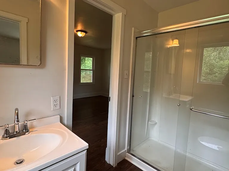 110 Stone Creek Dr — Photo 5