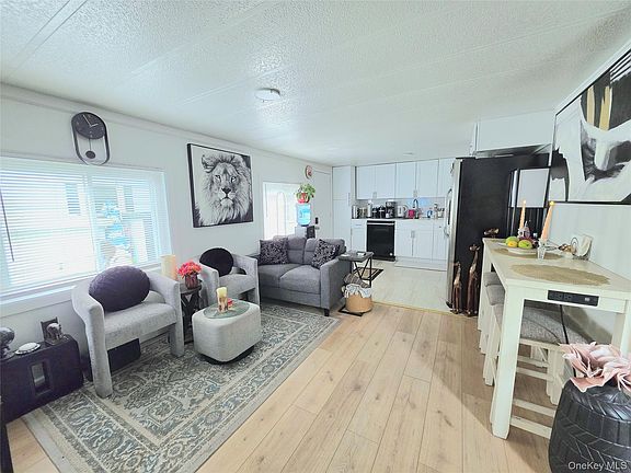 2nd image of 525 Riverleigh Avenue #111