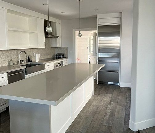 3rd image of 2929 Sandy Pointe