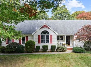 4 Penny Ln, Wareham, MA 02571