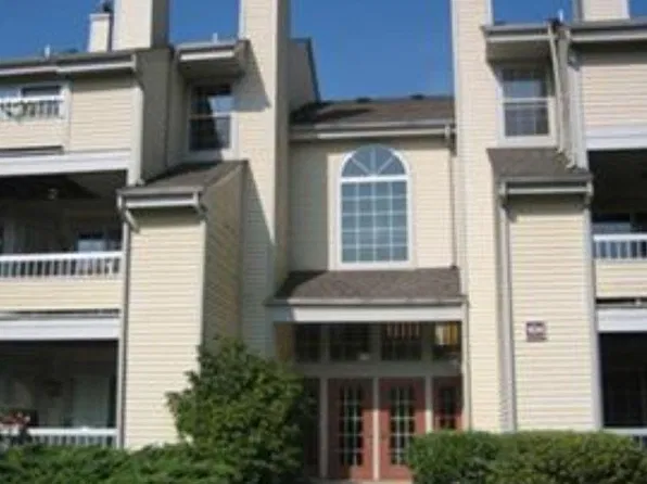 204 Salem Ct APT 6, Princeton, NJ 08540