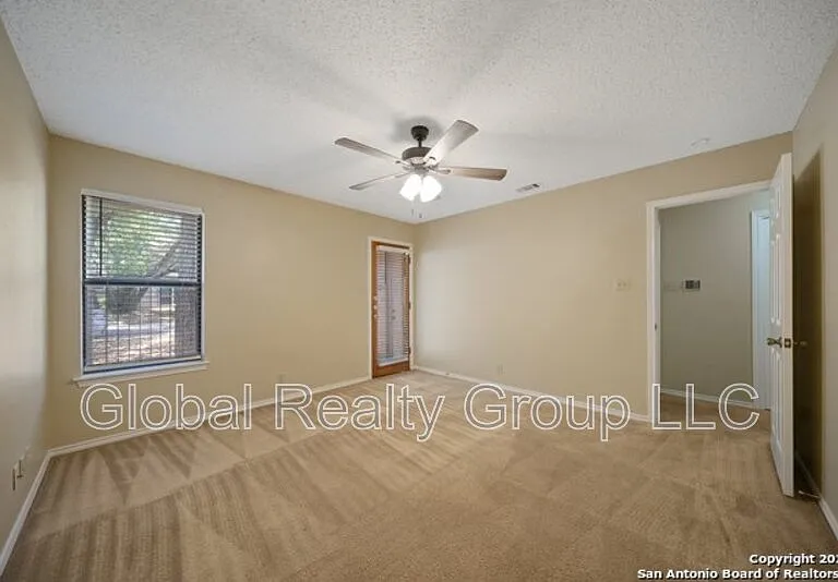 118 Golden Way — Photo 6