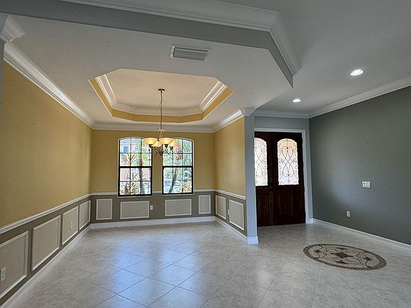 4th image of 9736 Hatton Cir
