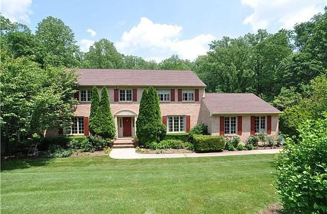 1st image of 8 Snug Hill Ct